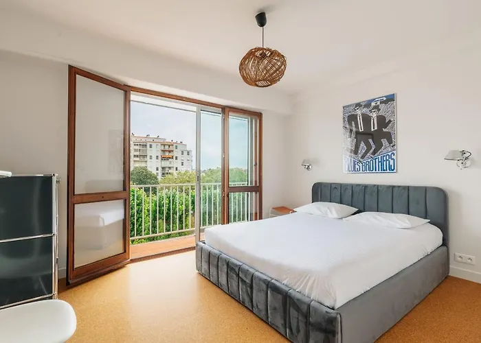 Sixties 64 2 Bedrooms With A Balcony And Parking In Apartamento *