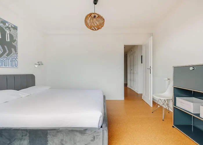 Sixties 64 2 Bedrooms With A Balcony And Parking In Apartamento *